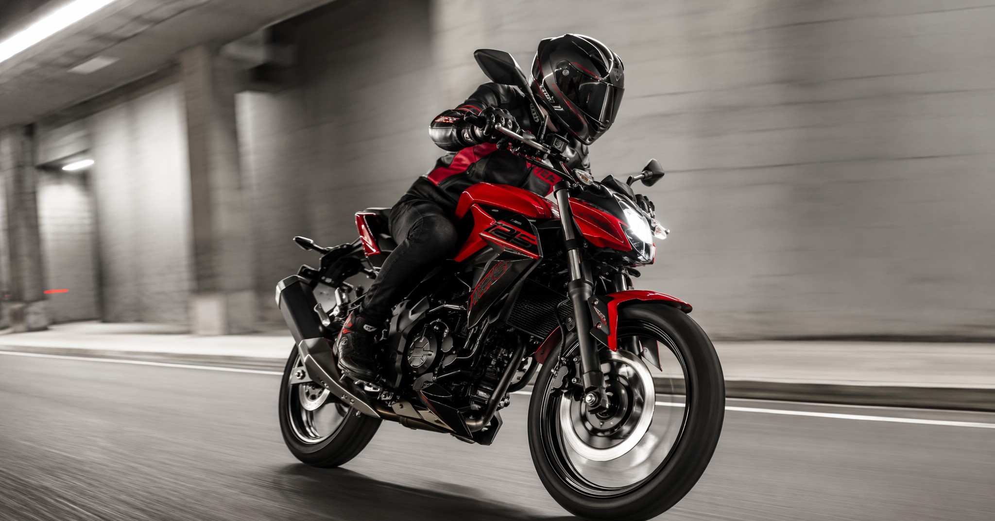 Pulsar NS 400Z en action